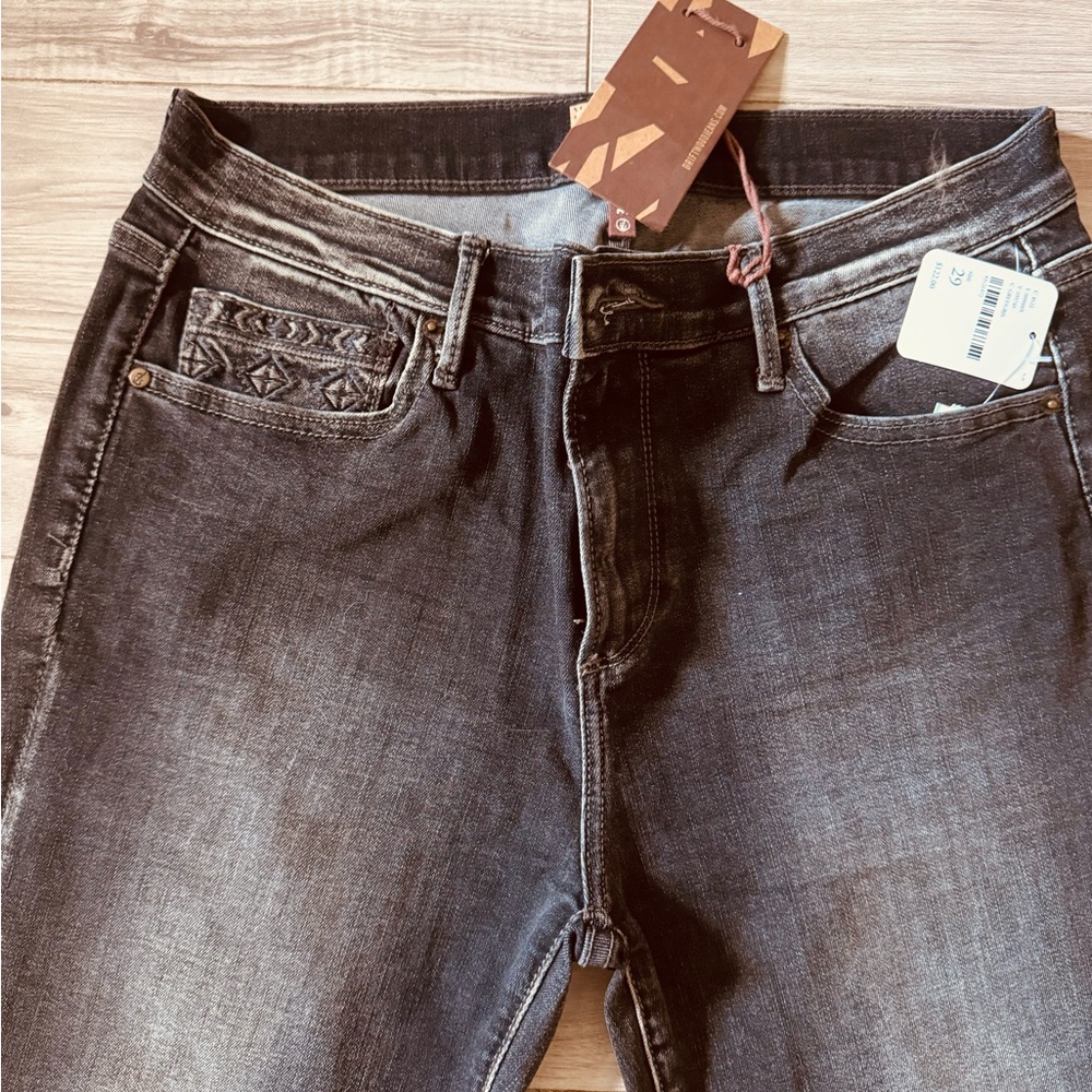 Free People Driftwood “NWT” jeans size 29